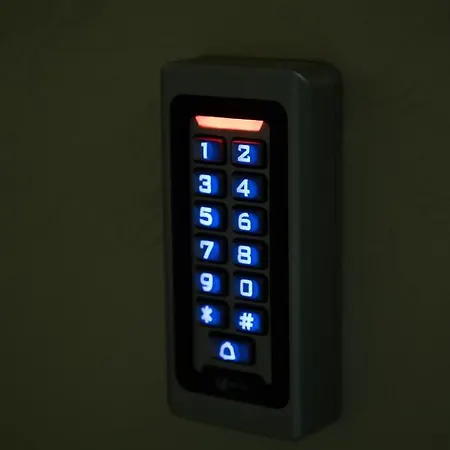 Oniks Apartment *