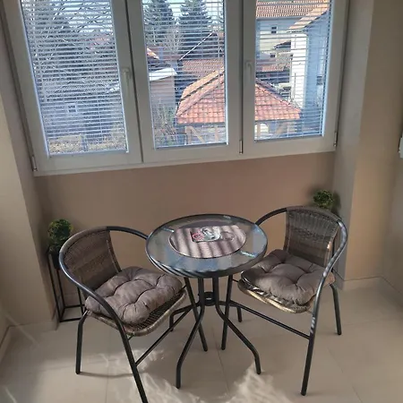 Oniks Apartment