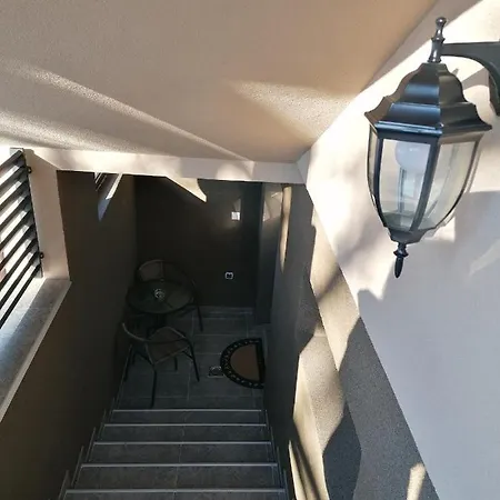 Oniks Apartment